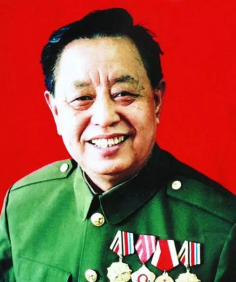 【提问】爷爷们的入党申请书是什么样子?_高玉宝