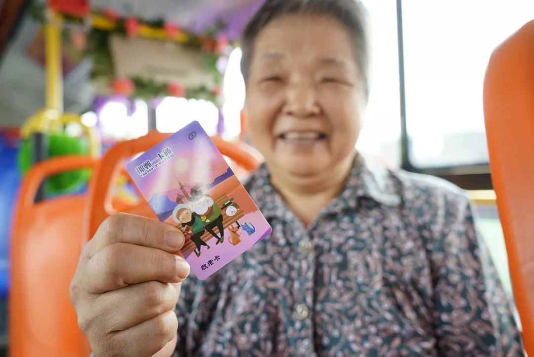 今天起邯郸这些人可以免费乘公交了还有这么多好消息