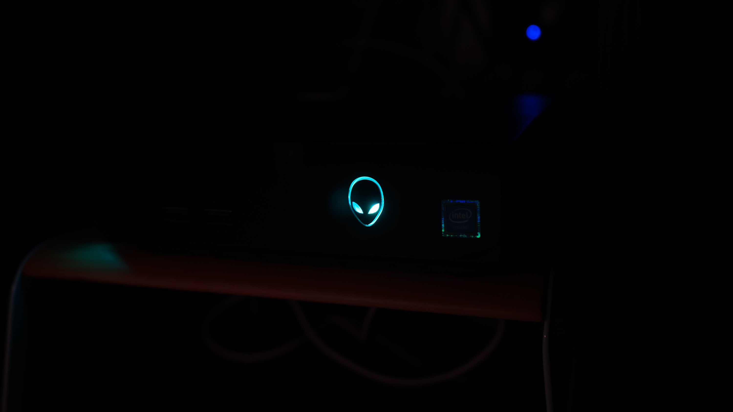 alienwarealphar2换固态硬盘