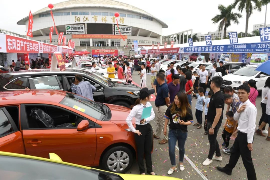 国六来了新标准下月起实施打算换车的阳江市民要留意