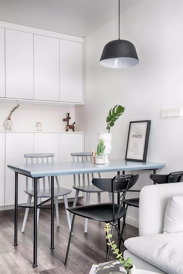 原创餐厅面积小餐桌靠墙放如何设计背景墙