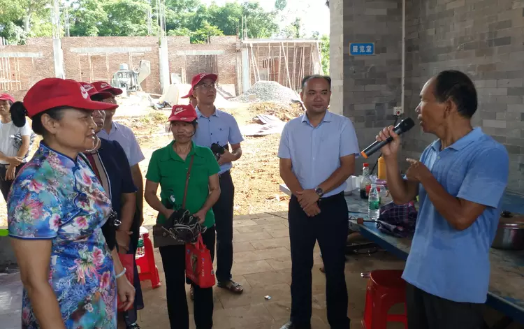 徐闻庆七一学校党员寻访下洋革命老区