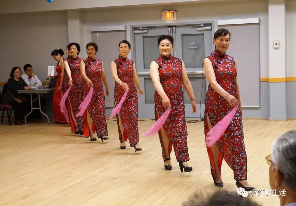 男女声合唱《我爱你塞北的雪》,《蒙古人》交谊舞《西部牛仔》男声