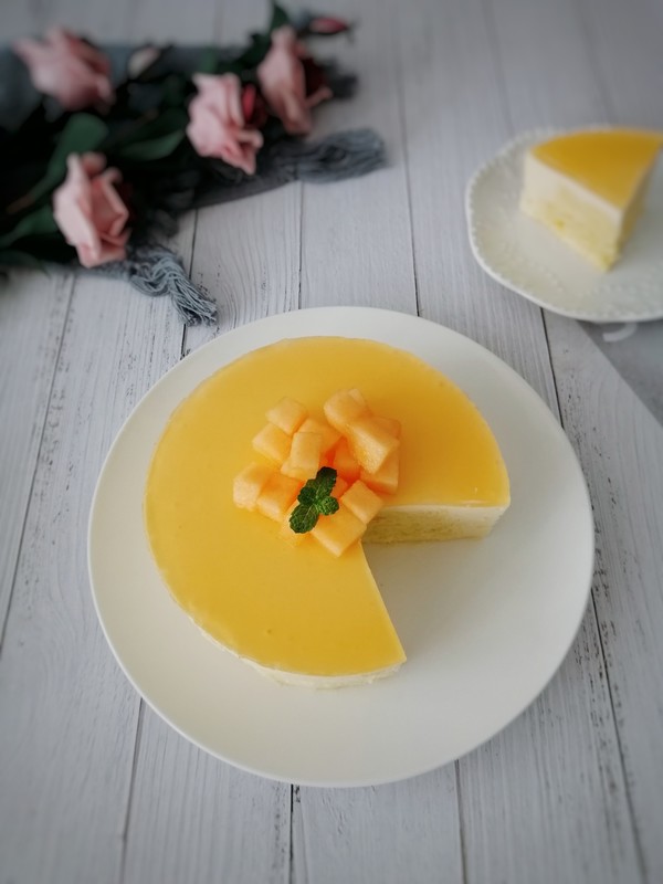 哈密瓜慕斯蛋糕咬下去满满幸福