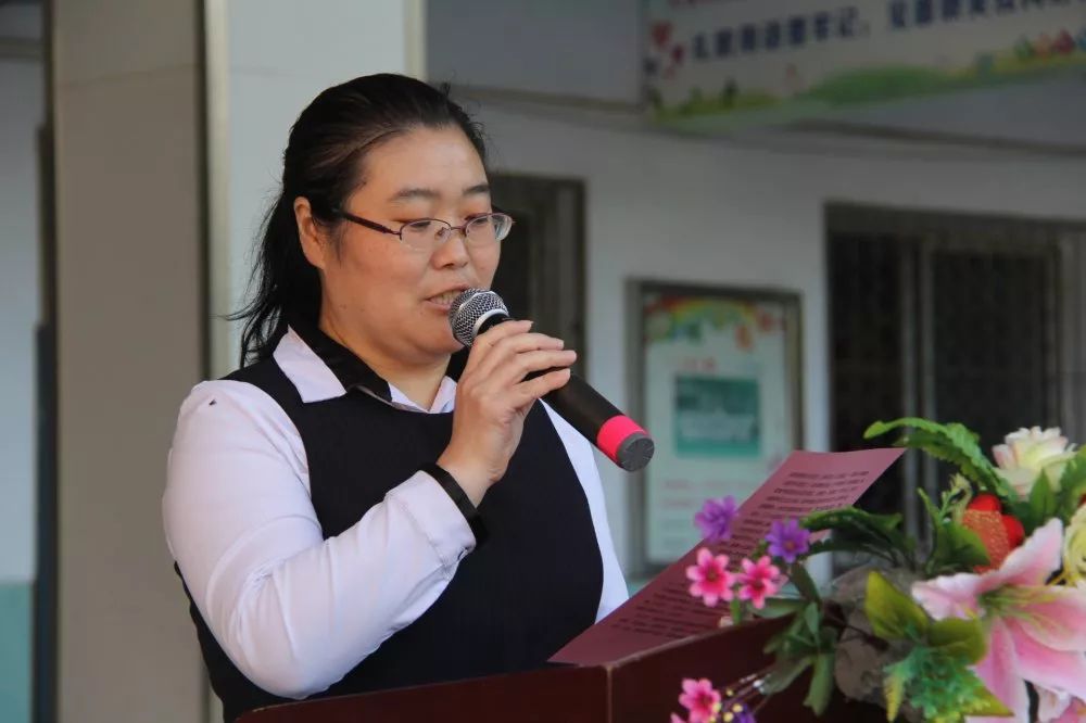 市二小举行悦读不放假悦心满千家暑假阅读动员大会