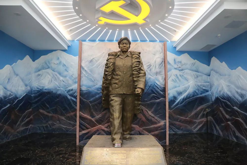 重温玉门油田和中国石油工业发展历史,缅怀以"铁人"王进喜为代表的