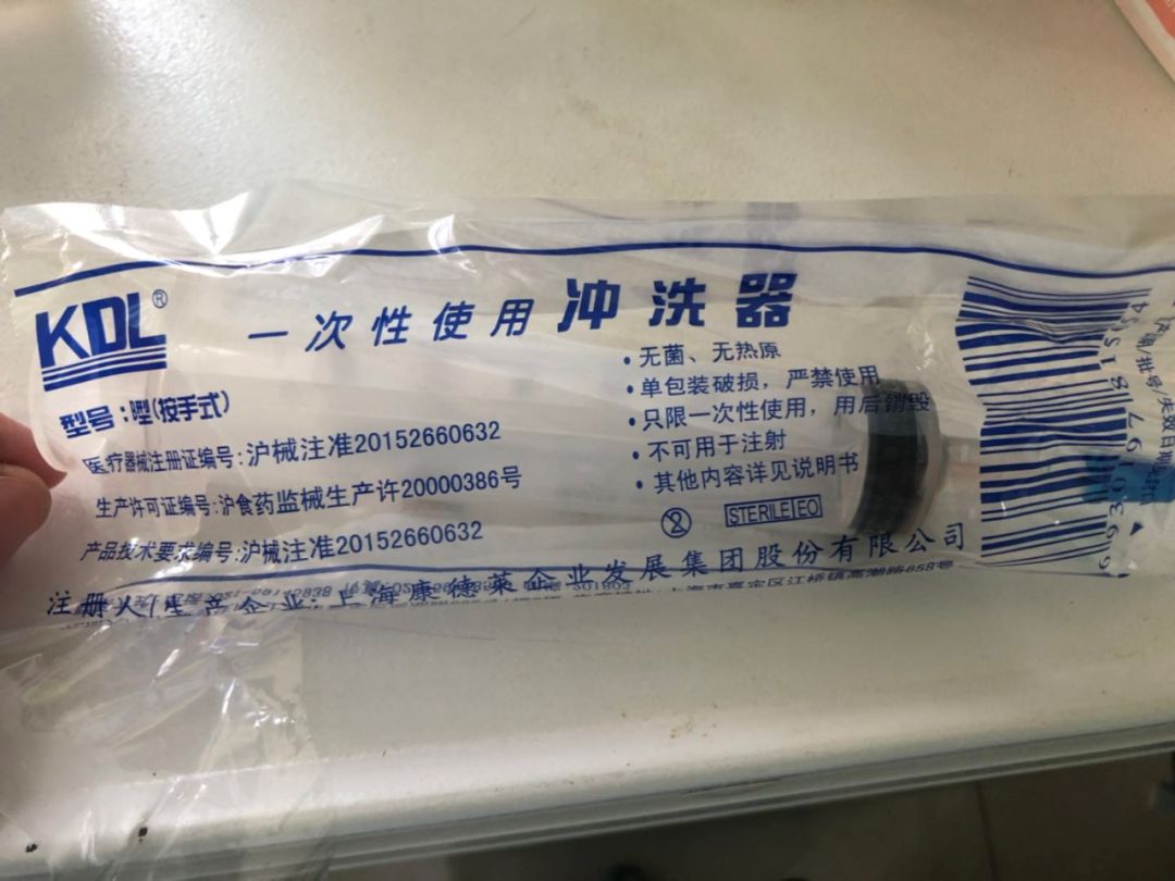 鼻饲冲洗器在膀胱冲洗上的临床应用