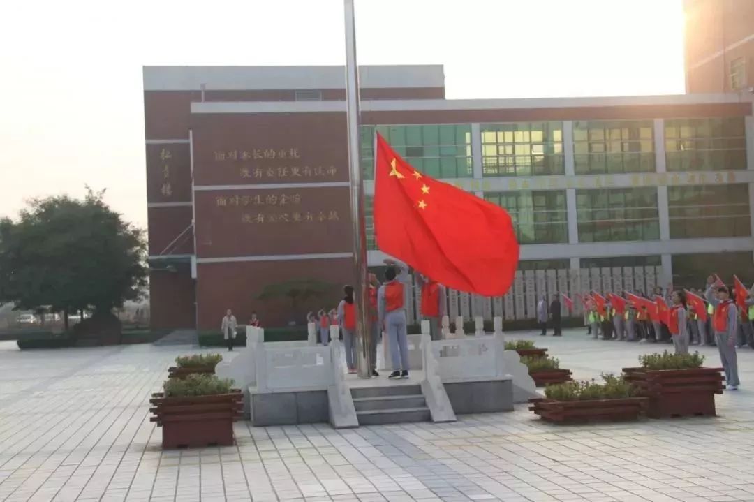 肥城市龙山小学图片图片