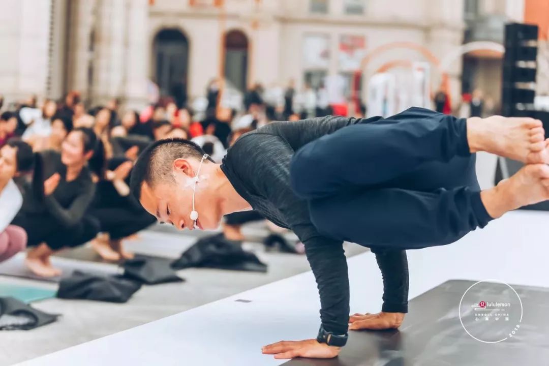 国内最具代表的流瑜伽教师培训今年最后一期给你满满干货的导师任劲松