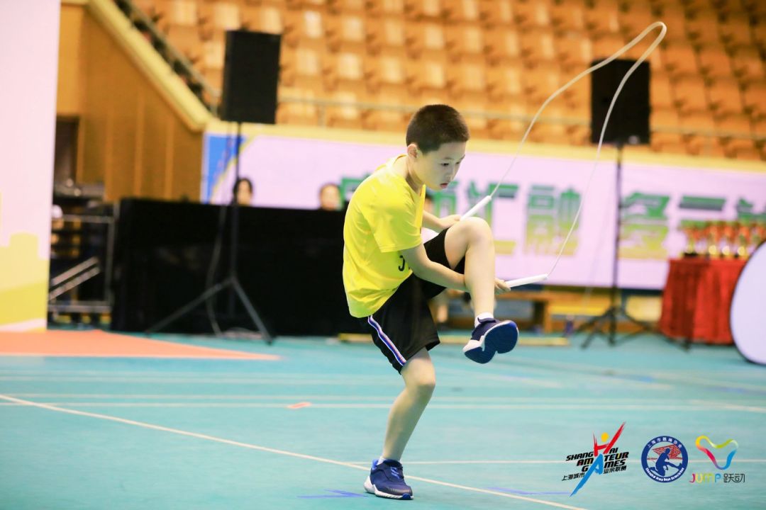 朱皓宸儿童男子组第六名朱皓宸在这次比赛中也是表现良好,在30秒跳绳