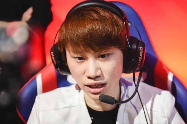 从rw到fpx拥有金咕咕的战队都很强网友真正的锦鲤