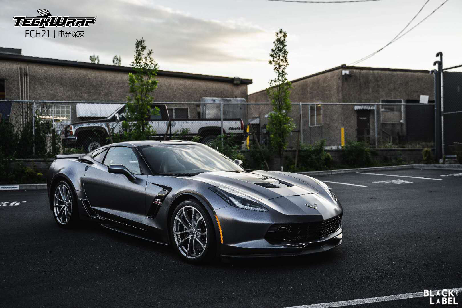 雪佛兰科尔维特汽车改色贴膜teckwrap美国秃鹰ech21电光深灰