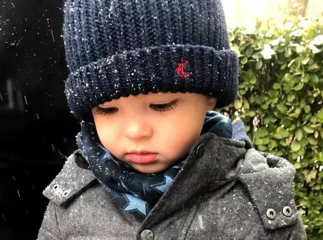 有种"颜值"叫马雅舒的混血儿子,五官精致立体,逆天睫毛惹人羡