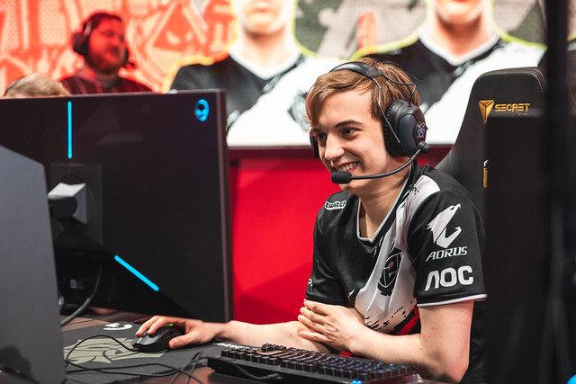 lol:caps更推称感谢na之旅,洲际赛后craps被留下