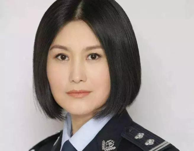 有种毁容叫王茜最美警花却整容上瘾为大23岁丈夫守寡至今