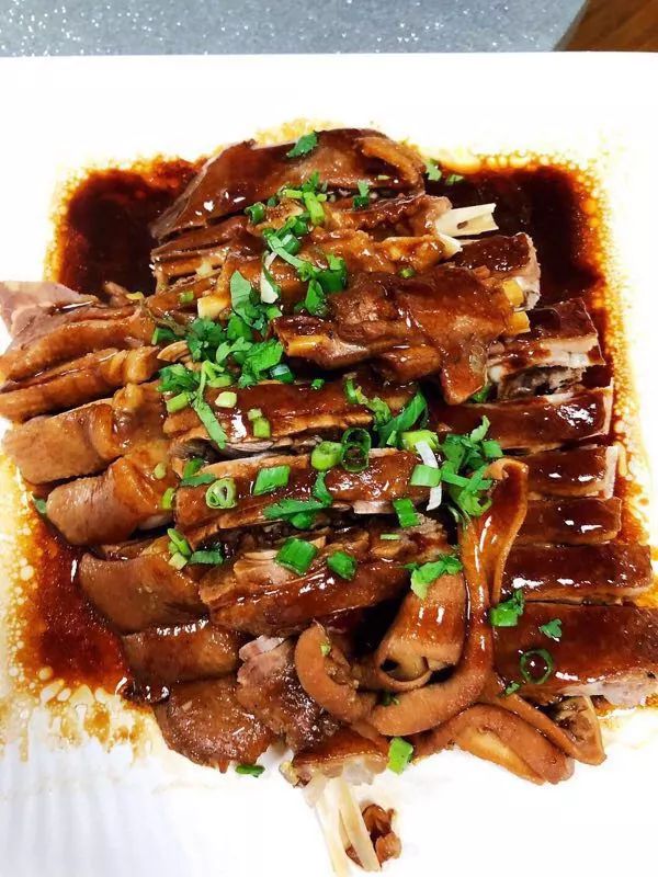 鹤山便靓正的粤菜农庄人均30养生滋补大分量俘获众多街坊的心