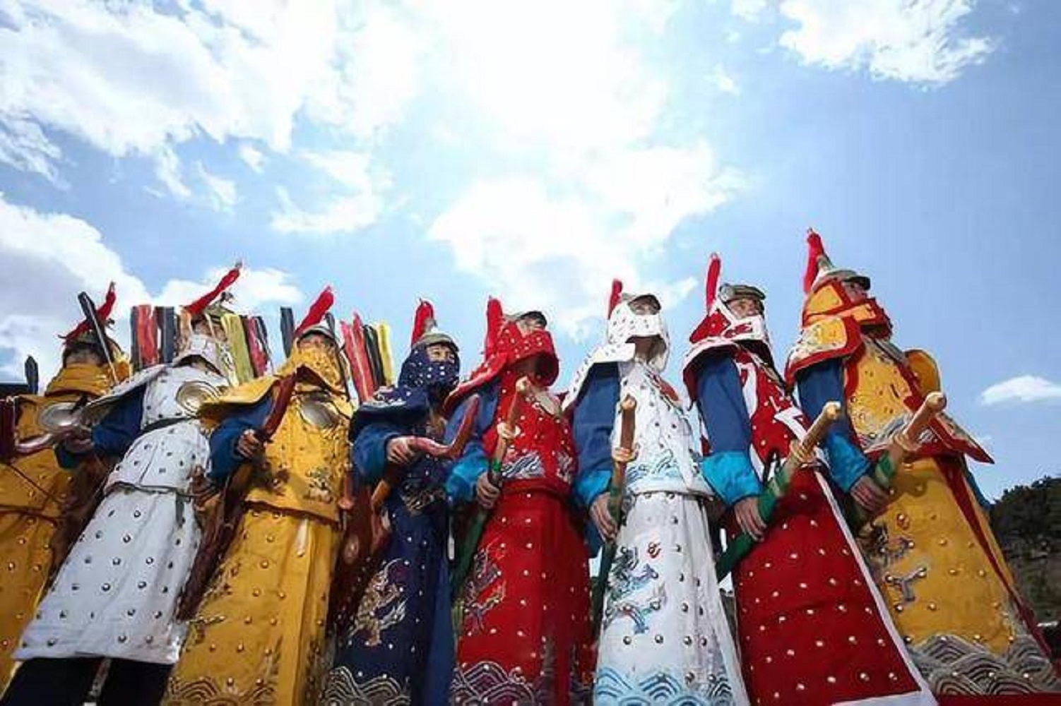 满清八旗旗主到底有多牛,权势滔天的和珅,见到他立刻行跪拜大礼