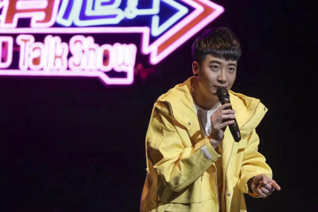 明日开售 | "年轻有危"这可能是2019年最值得期待的栋笃笑!_郭嘉峰