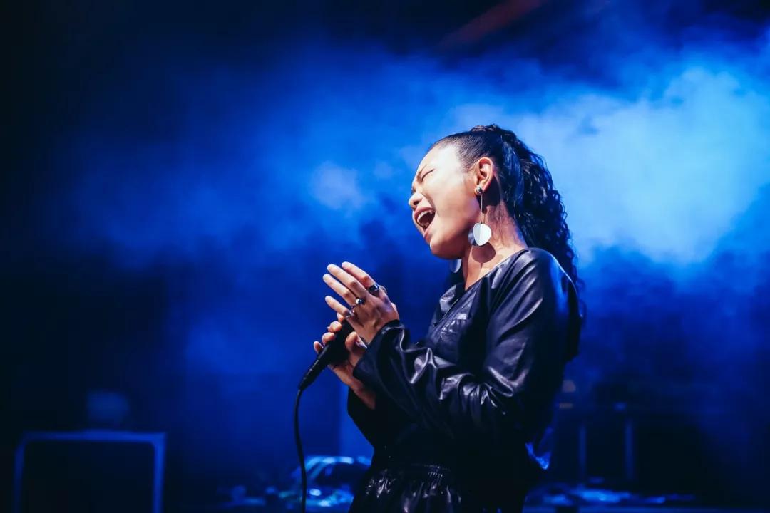 做活动厂牌,办电音演出,电子烟品牌的跨界营销还能这么玩?_chacha