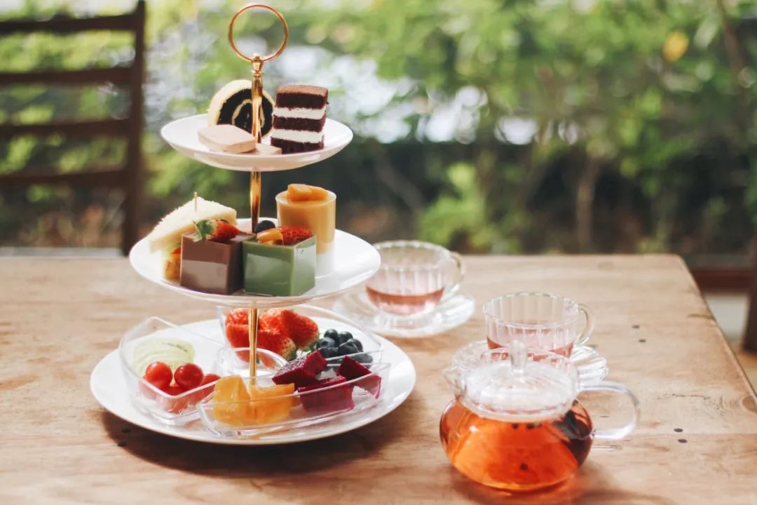 78月避暑攻略住清凉梯田泡乡野泳池倚竹听松看云海