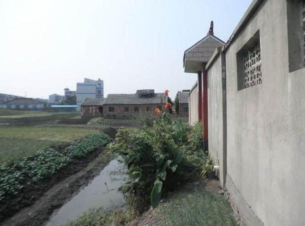 水边或路边的小区都容易被忽略的"割脚煞",看看你家有没有,教你解决方