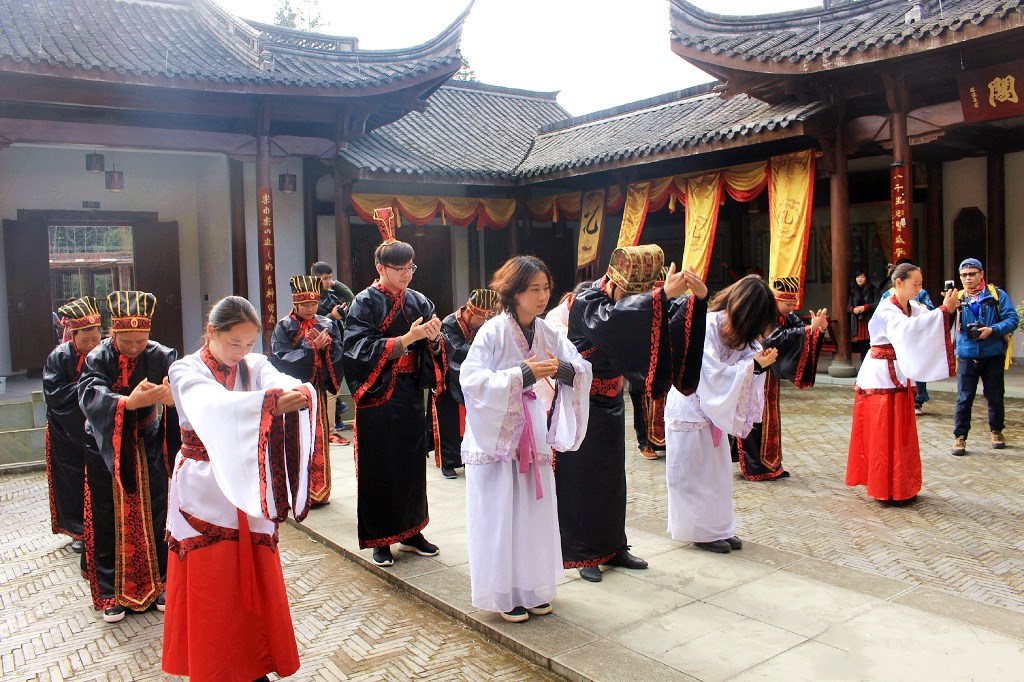 暑假是怎么来的呢古代私塾的学生有寒暑假与休息日吗