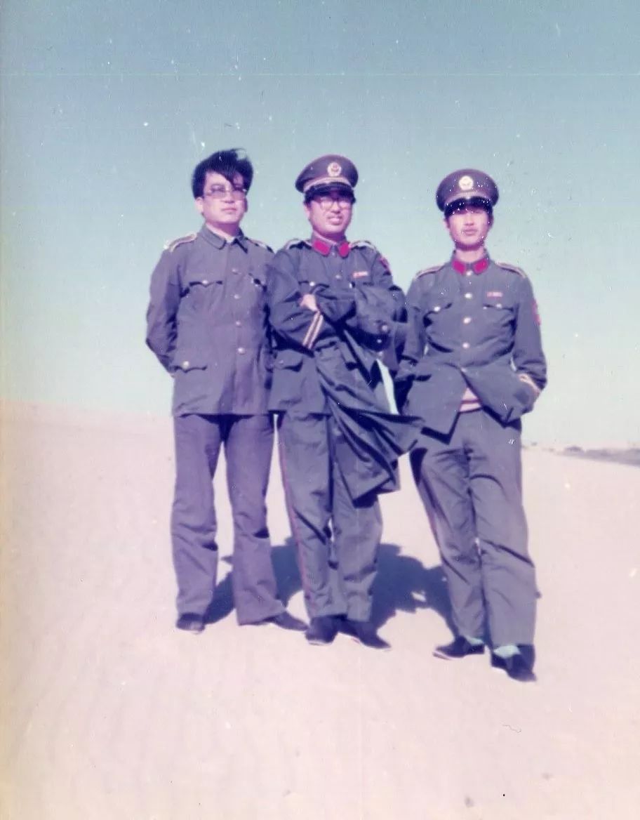 1980年,庫倫公安民警打靶歸來90年代女警合影2003年,庫倫旗公安局民警