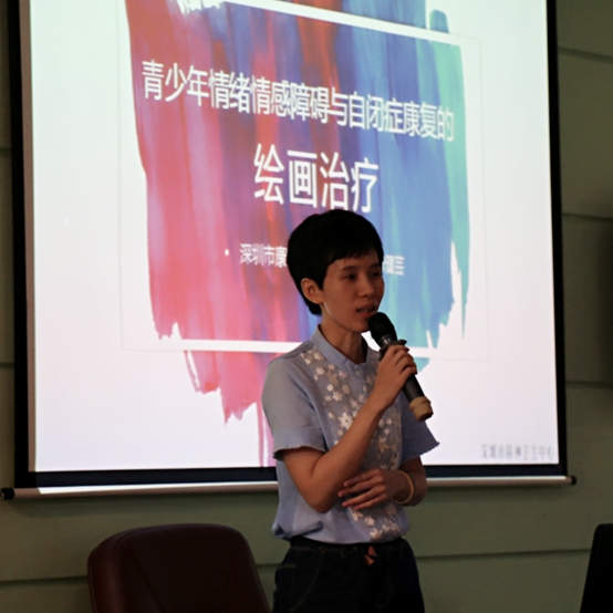 选举文佩芬心理师资深绘画分析师为绘画心理专业委员会主任委员