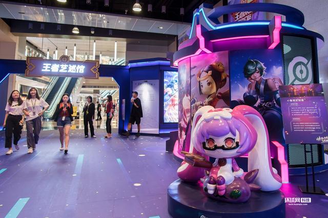 王者荣耀游戏实体店现身上海新天地