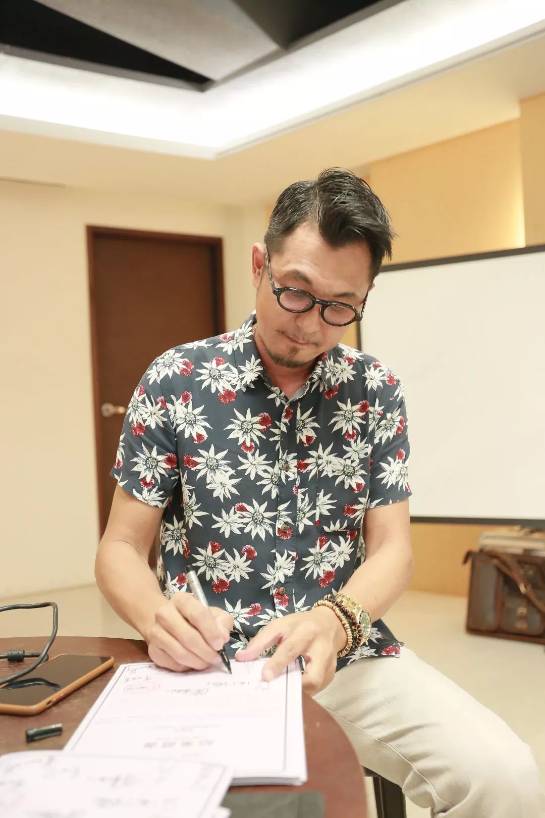 结业啦~d组结业啦~探访唐林设计廖韦强老师是整个游学行程的最后一站