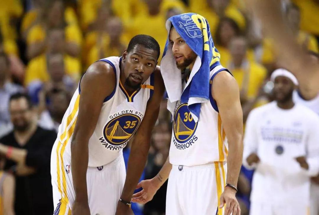 原创库里和杜兰特见面了!5年1.9亿,这是勇士今夏最重磅的一签了!