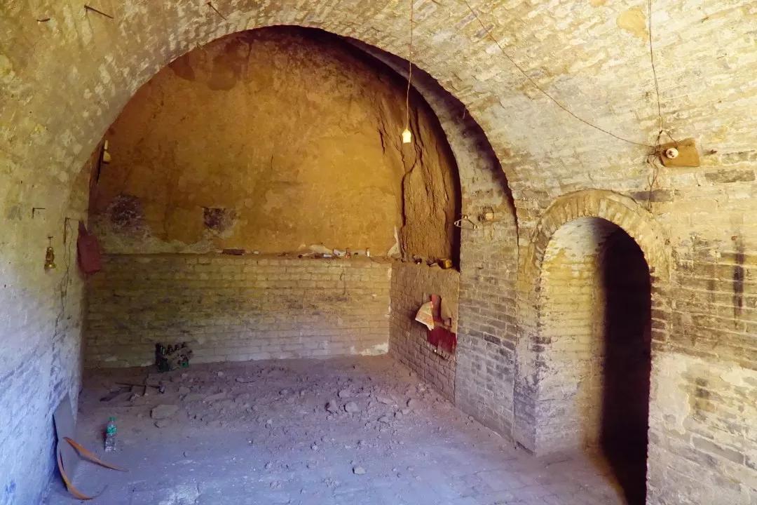 峰峰发现一处约建于200年前的古建筑快来探秘