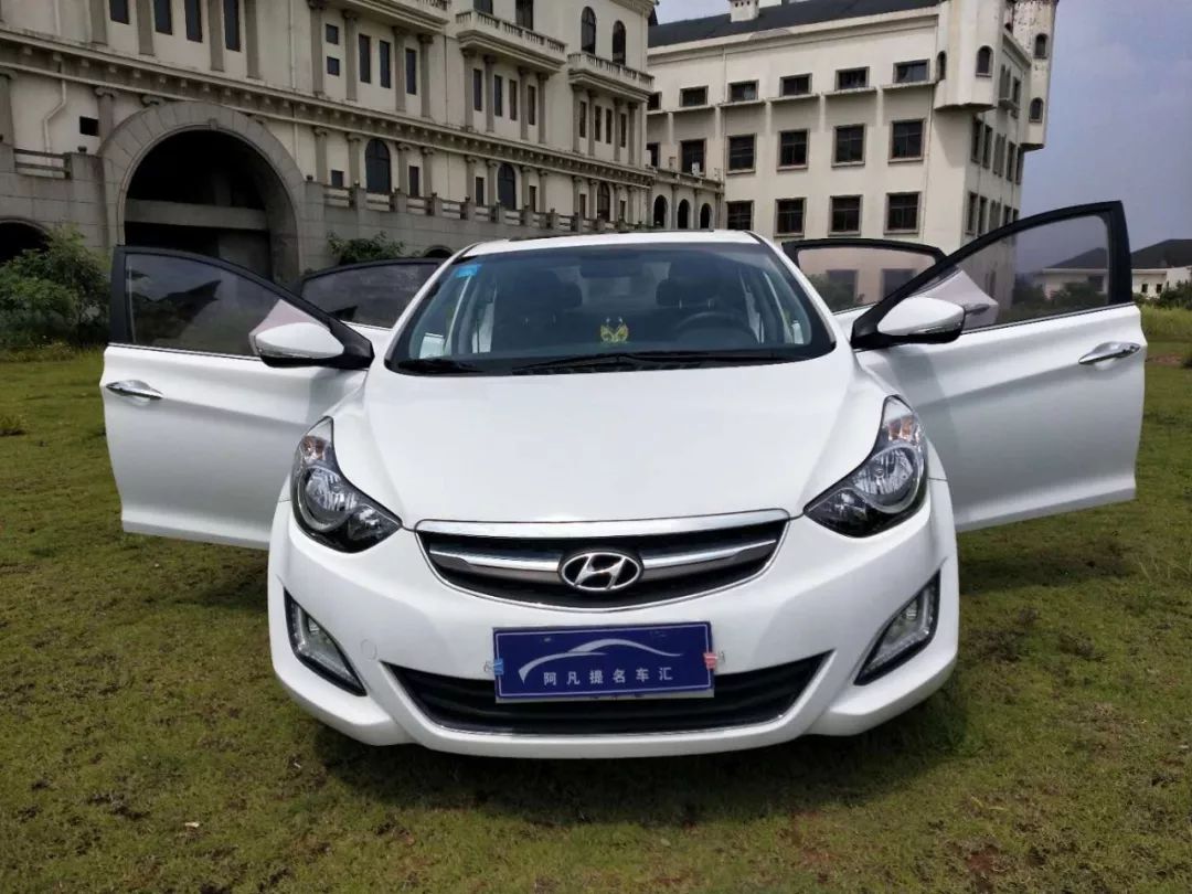 首付2万15年北京现代朗动已到店