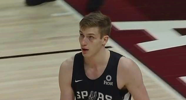 马刺夏联开门红,"盆栽哥"20 7,新秀卢卡三分杀死比赛_篮板