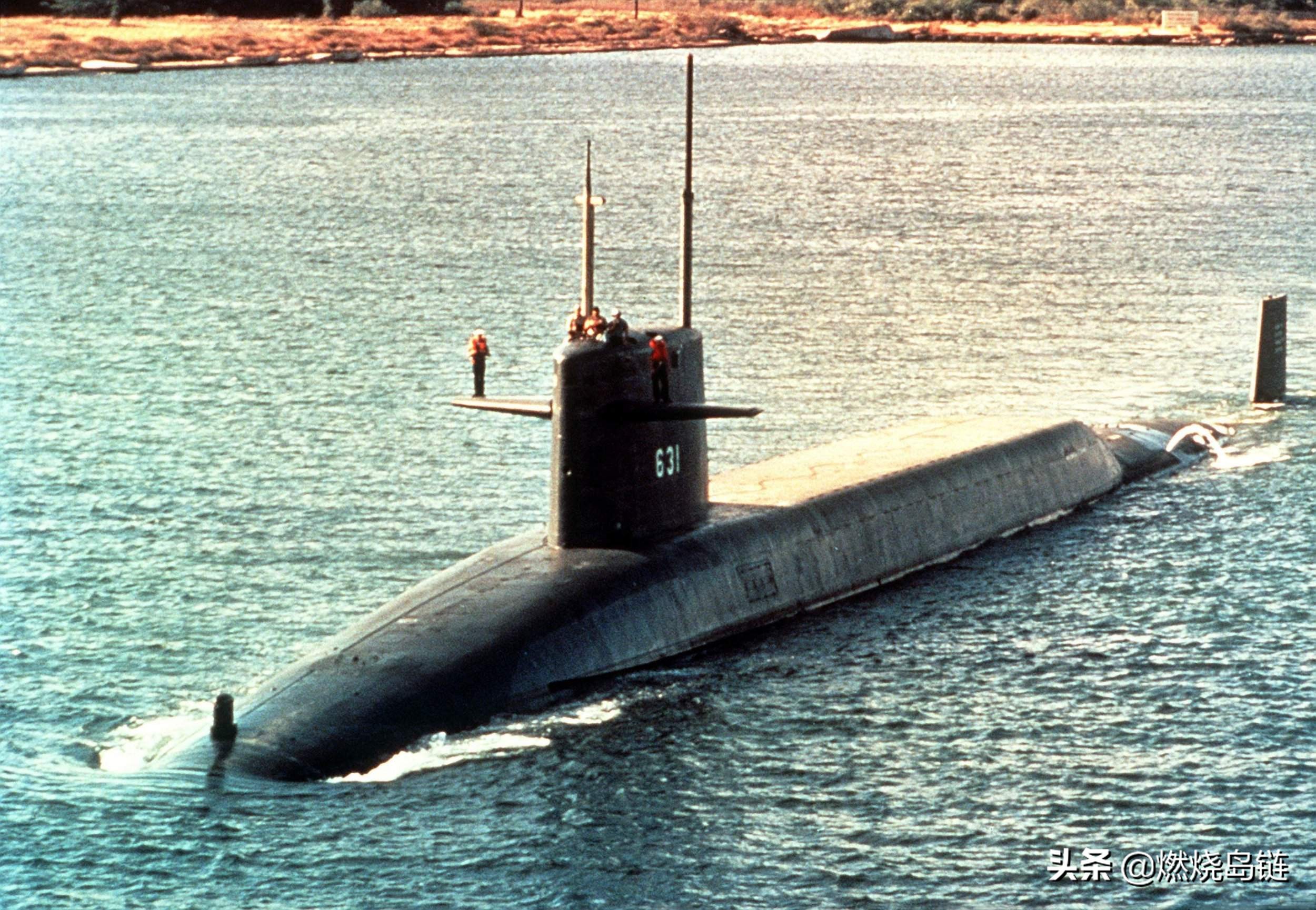 拉菲特级战略核潜艇图片