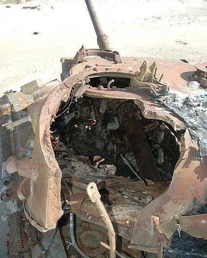 战损那一幕幕触目惊心的场景背后都有一个故事