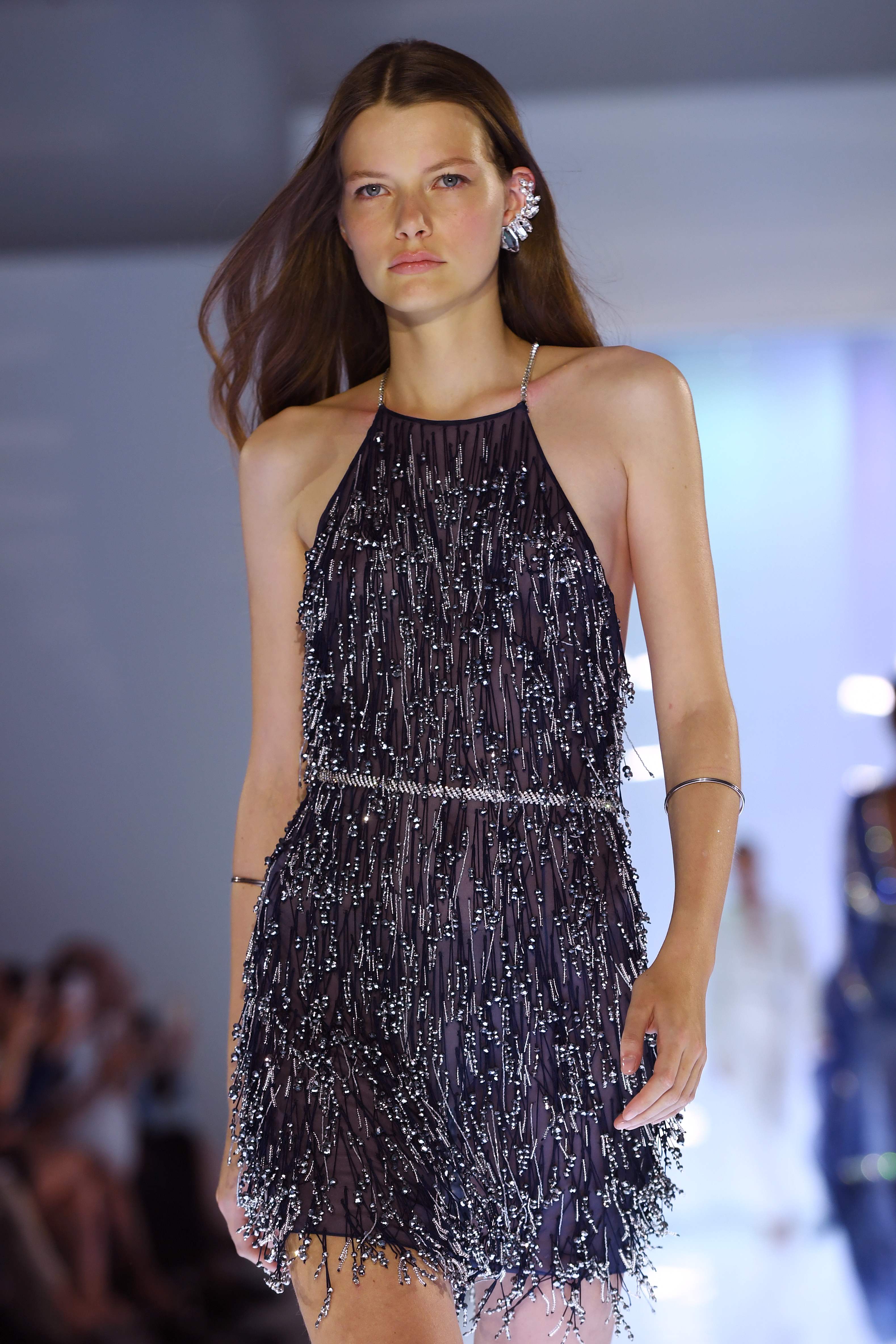 巴黎高级定制时装周azzarocouture品牌时装秀