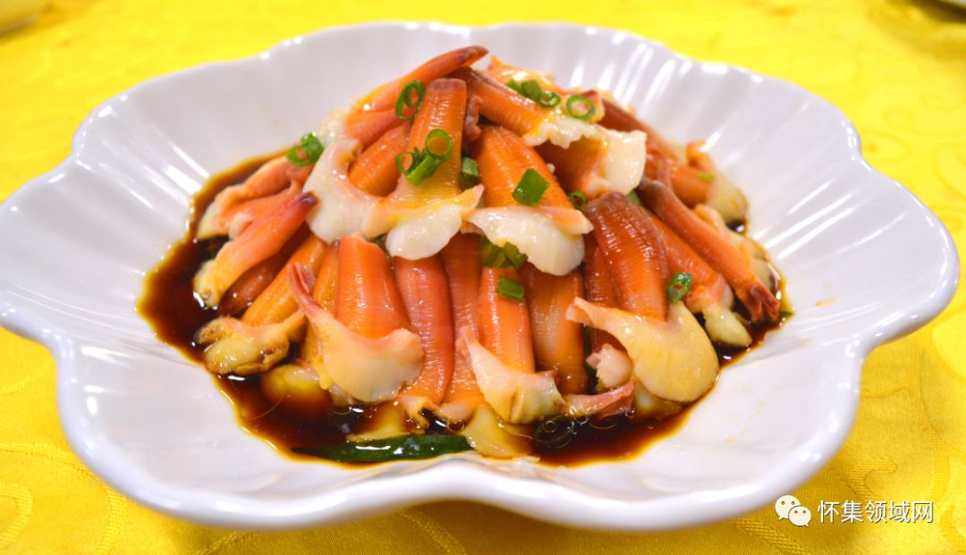 香煎野生黄花鱼48元/条这是一道非常可口的美味佳肴鱼肉外酥里嫩,味道