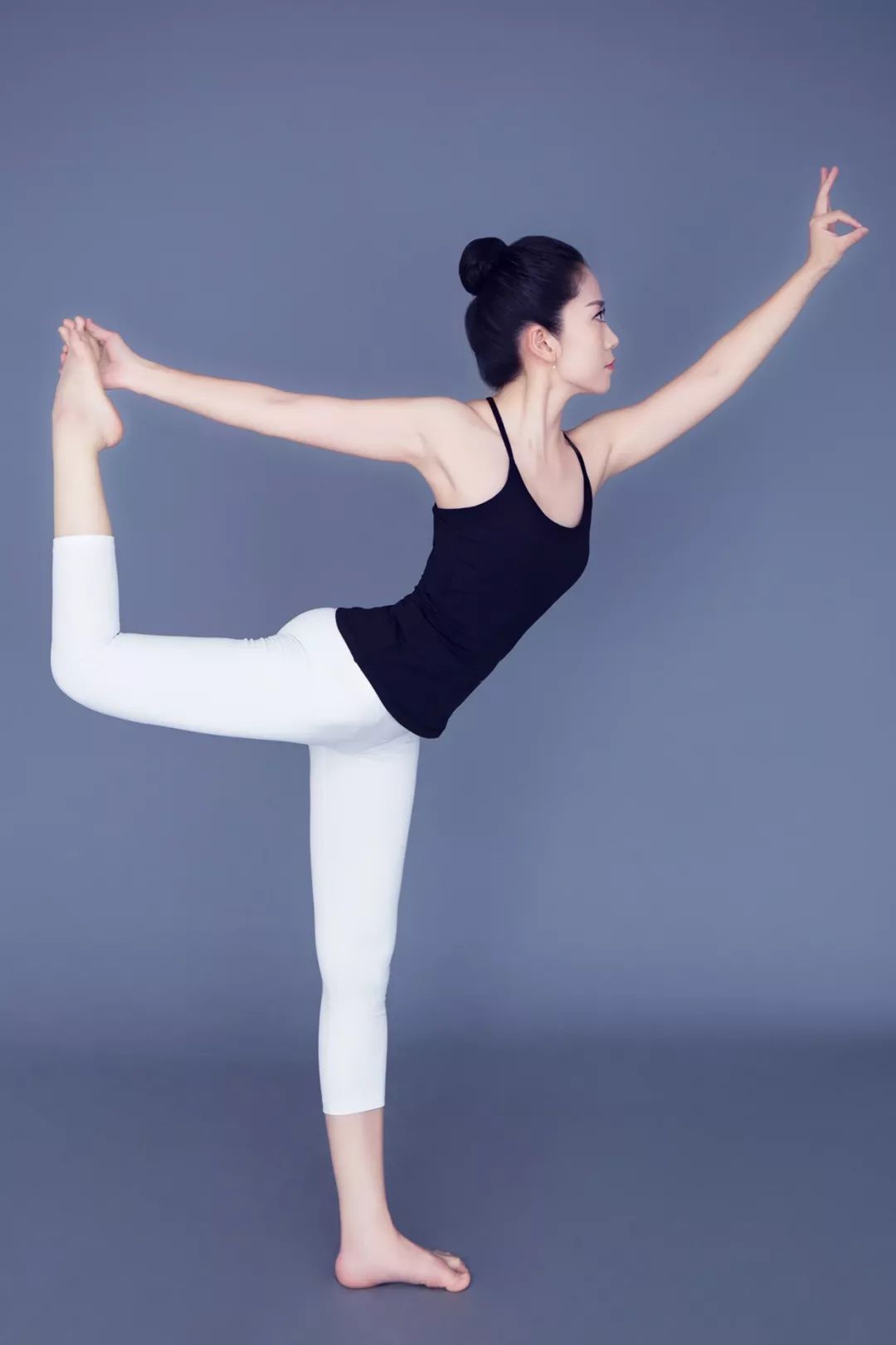 198元一节课夏天露大长腿小蛮腰就靠虎门这家瑜伽馆了