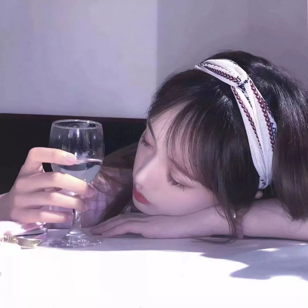 女生头像丨多做有趣的事少见无谓的人