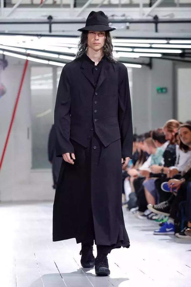 秀场直击yohjiyamamoto2020春夏系列