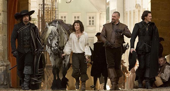 电影讲述了在一次行动,三剑客被米莱迪和白金汉公爵背叛暗算,以失败