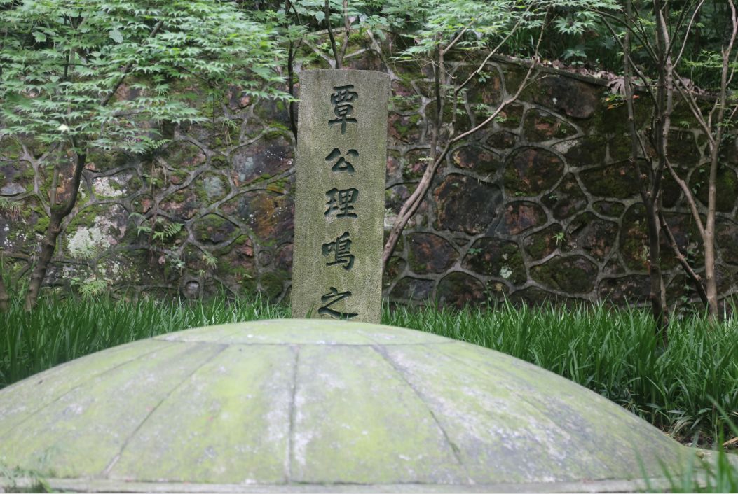 全体党员先后参观了抗战指挥所,辛亥革命先驱刘道一,覃振,蒋翊武,蔡锷