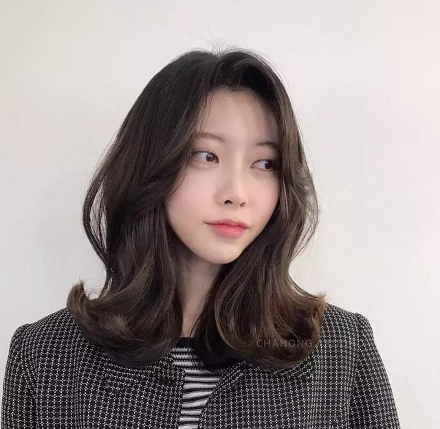 精致瘦脸锁骨发你值得拥有