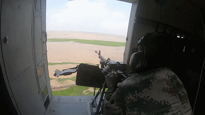 黄海之滨 运输直升机演练防护打击