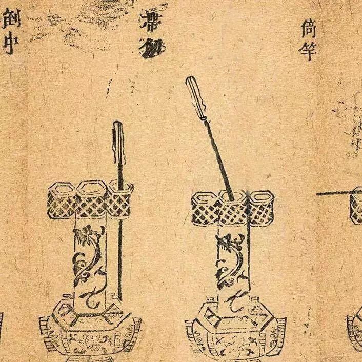 专栏与朋友们分享的正是一件制作精美的青铜投壶,我们可以欣赏到古代