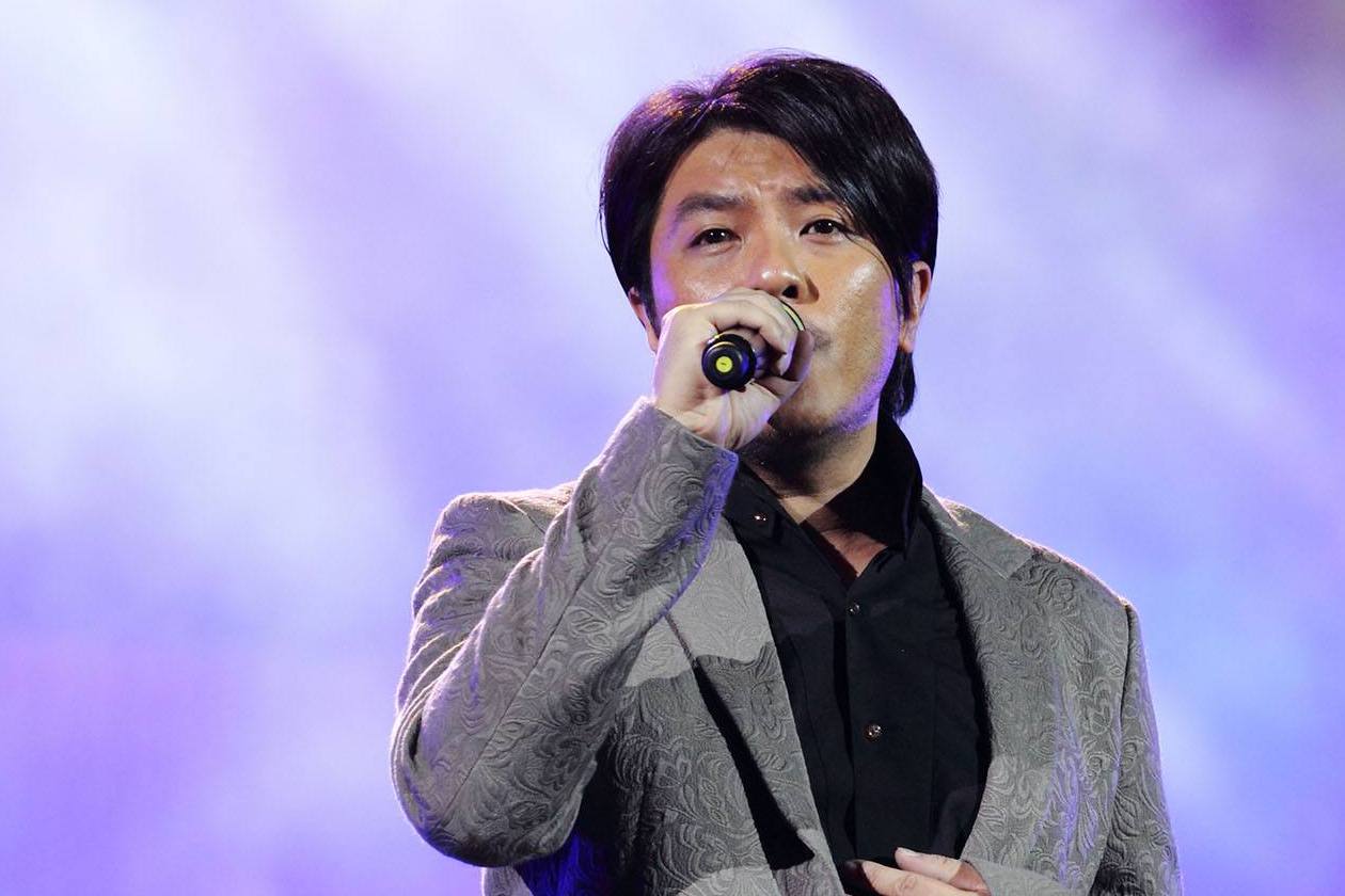 阿杜《离别》曾经喜欢听的歌现在只有一个人在听,你也还会重温经