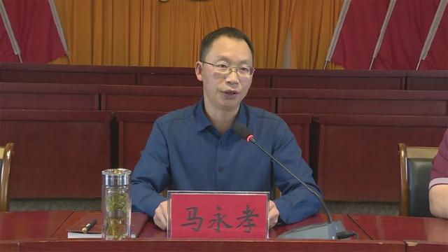 我县召开2019年脱贫攻坚干部培训会