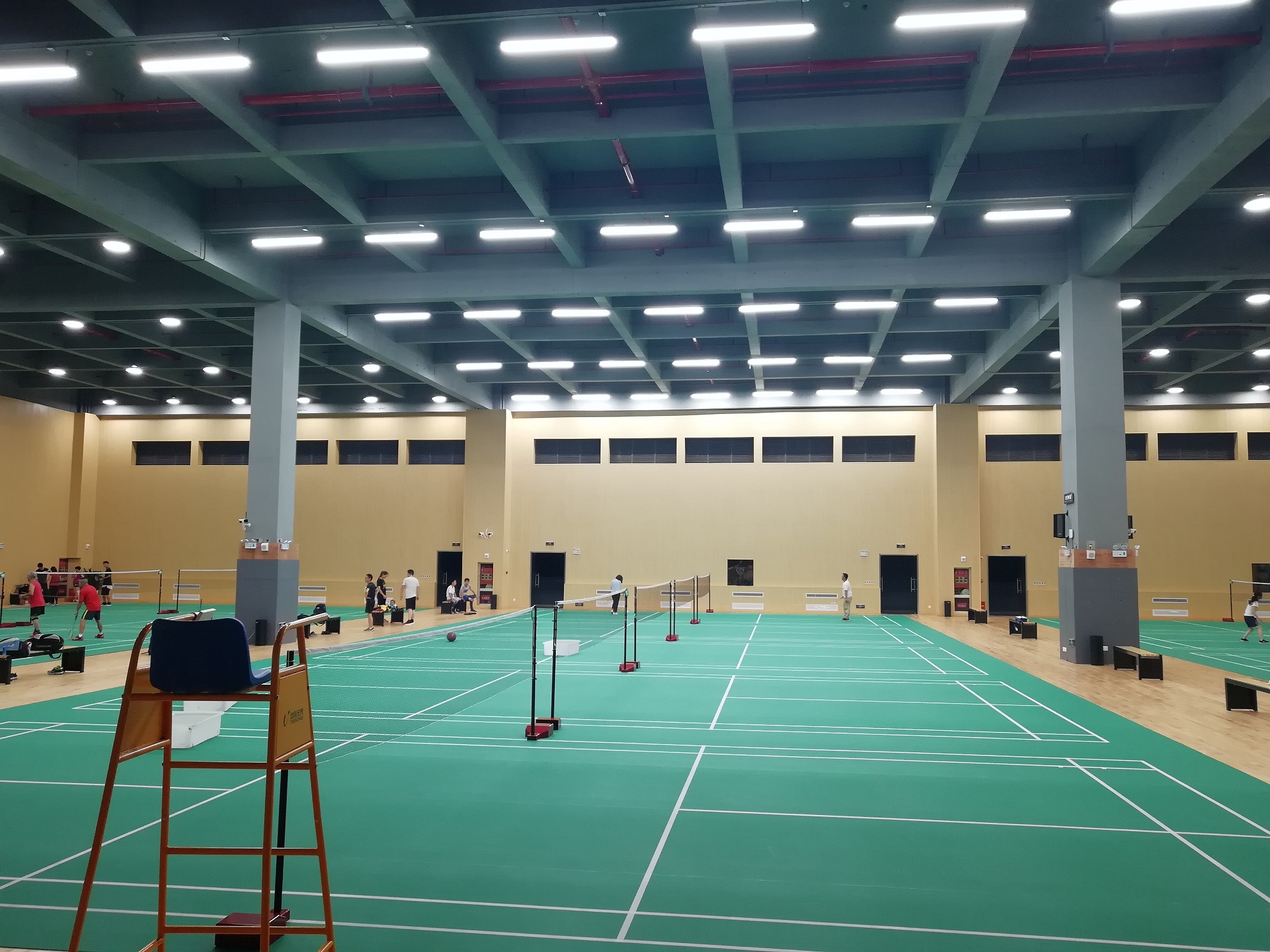 羽毛球照明需哪些技术?