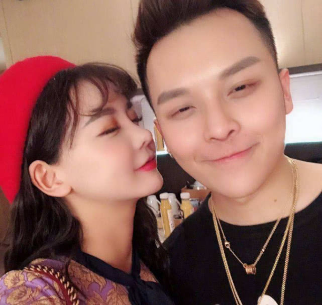 原创韩安冉小猪赴韩国整容竟让女儿直播小猪妹这届父母真难带